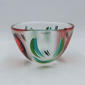 Kosta Boda Ulrica Hydman-Vallien Hearts Art Glass Bowl Signed Hand-Painted